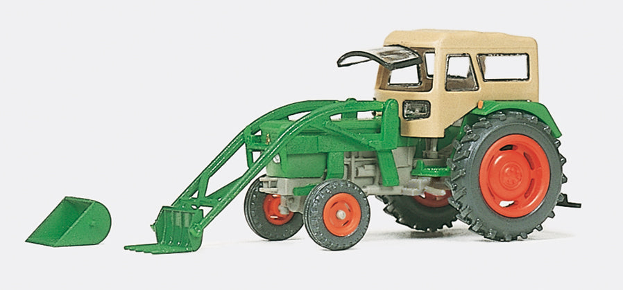 Preiser Deutz D6206 with Baas Forks/Fritzmeier Cab PR17923