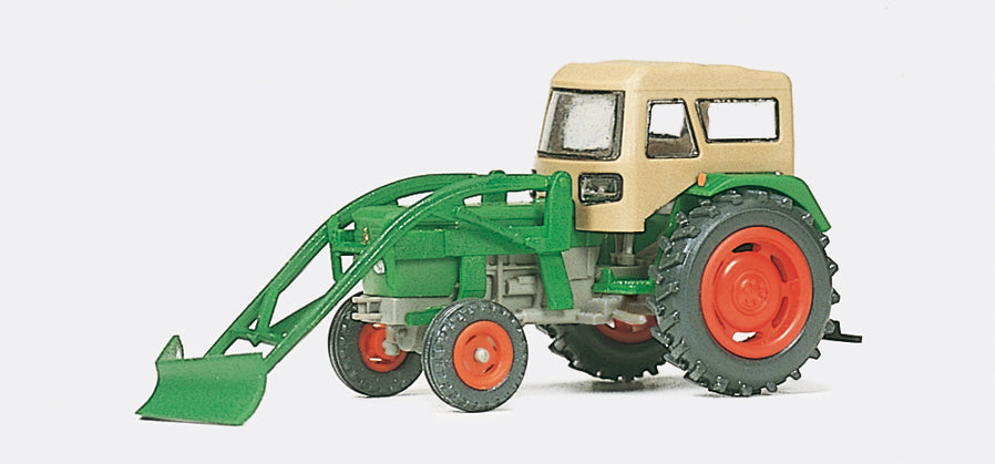 Preiser Deutz D6206 with Snowplough/Fritzmeier Cab PR17924