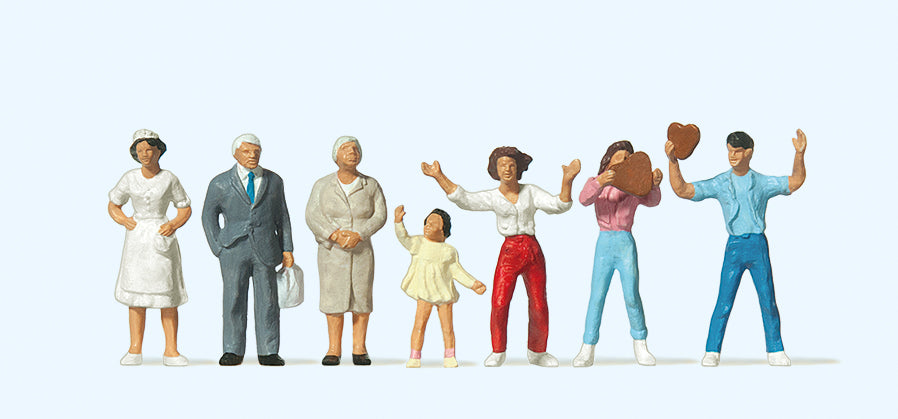 Preiser Fairground Sweet Stall Customers (7) Figure Set PR24663