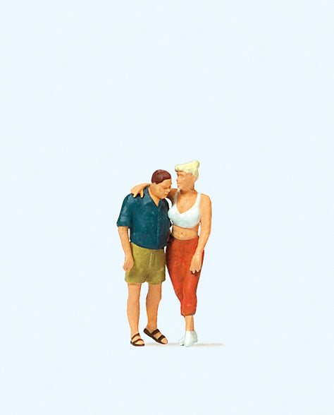 Preiser Couple Standing Figure PR28136