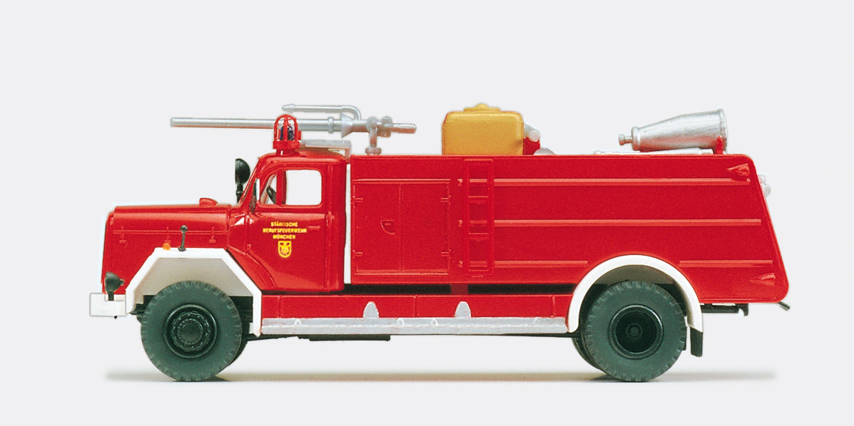 Preiser Fire Service Water Carrier Magirus 200D 16A Bavaria Kit PR31202
