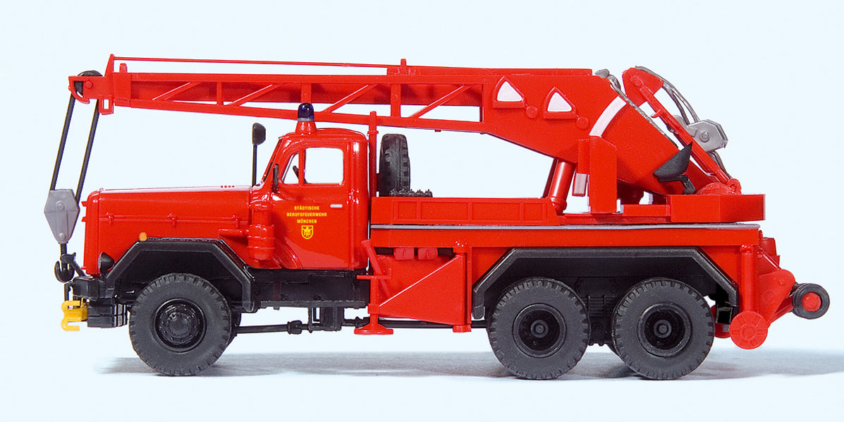 Preiser Fire Service Crane Vehicle KW16 F Magirus 250 D 25A Kit PR31269