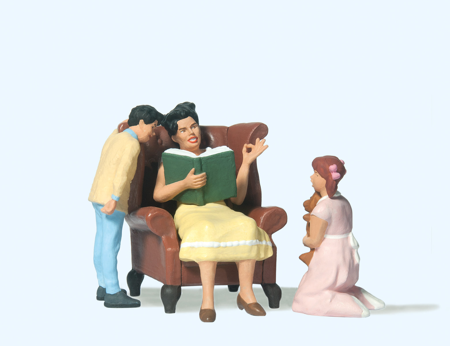 Preiser Reading Aloud (3) Figure Set PR44937