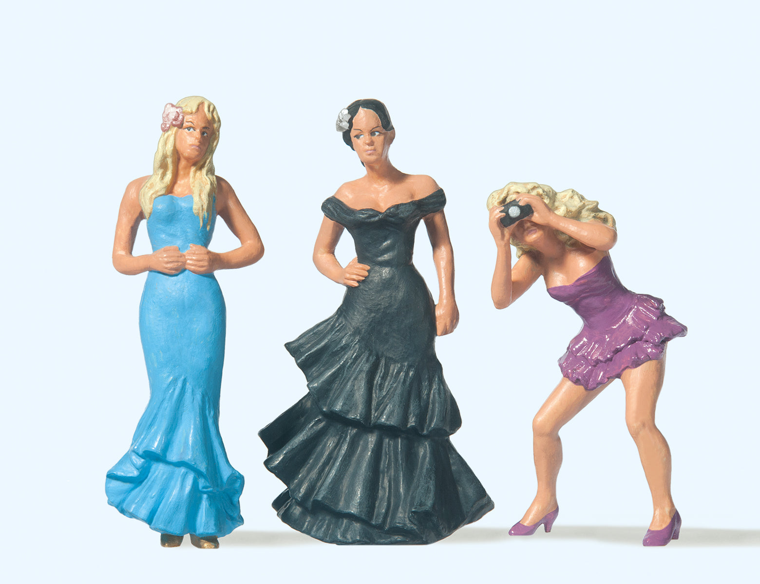 Preiser Wedding Guests (3) Figure Set PR45043