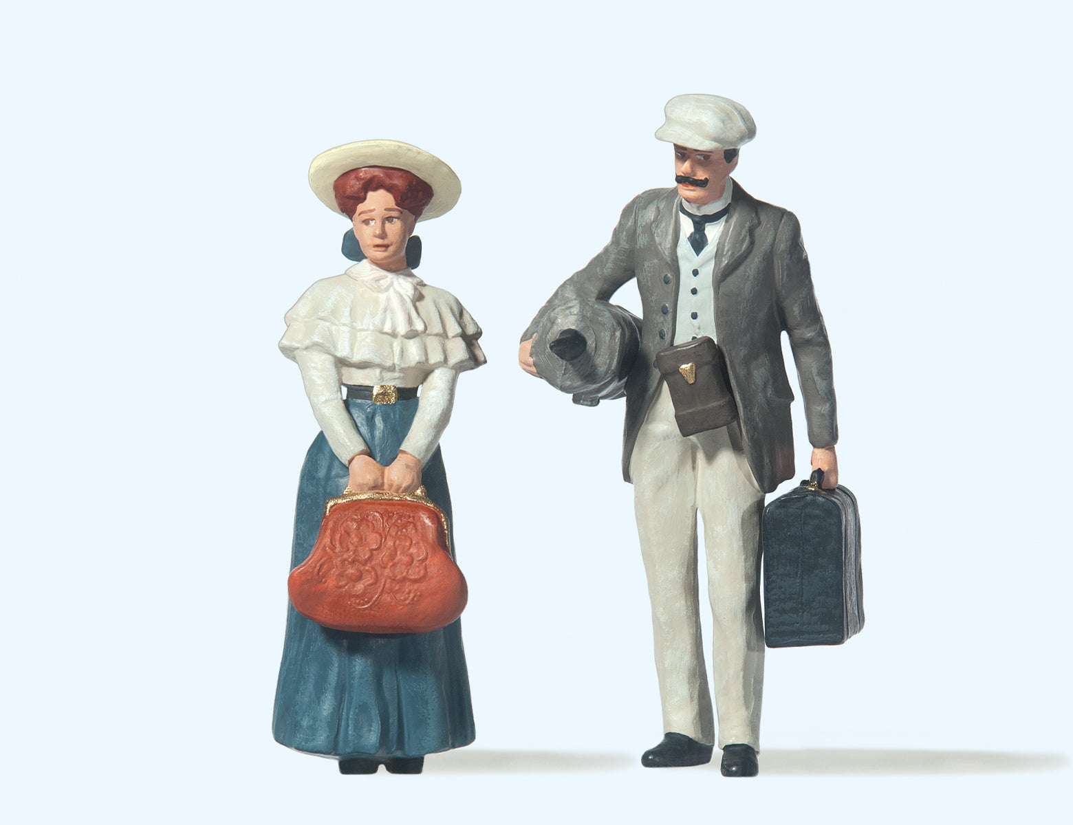 Preiser Travelling Couple Figure Set PR45052