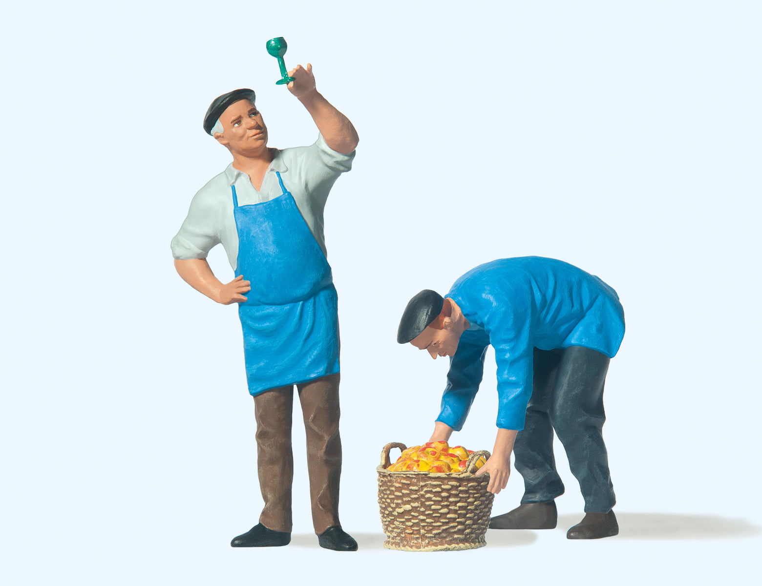 Preiser Wine Grower and Farmer with Basket Figure Set PR45074