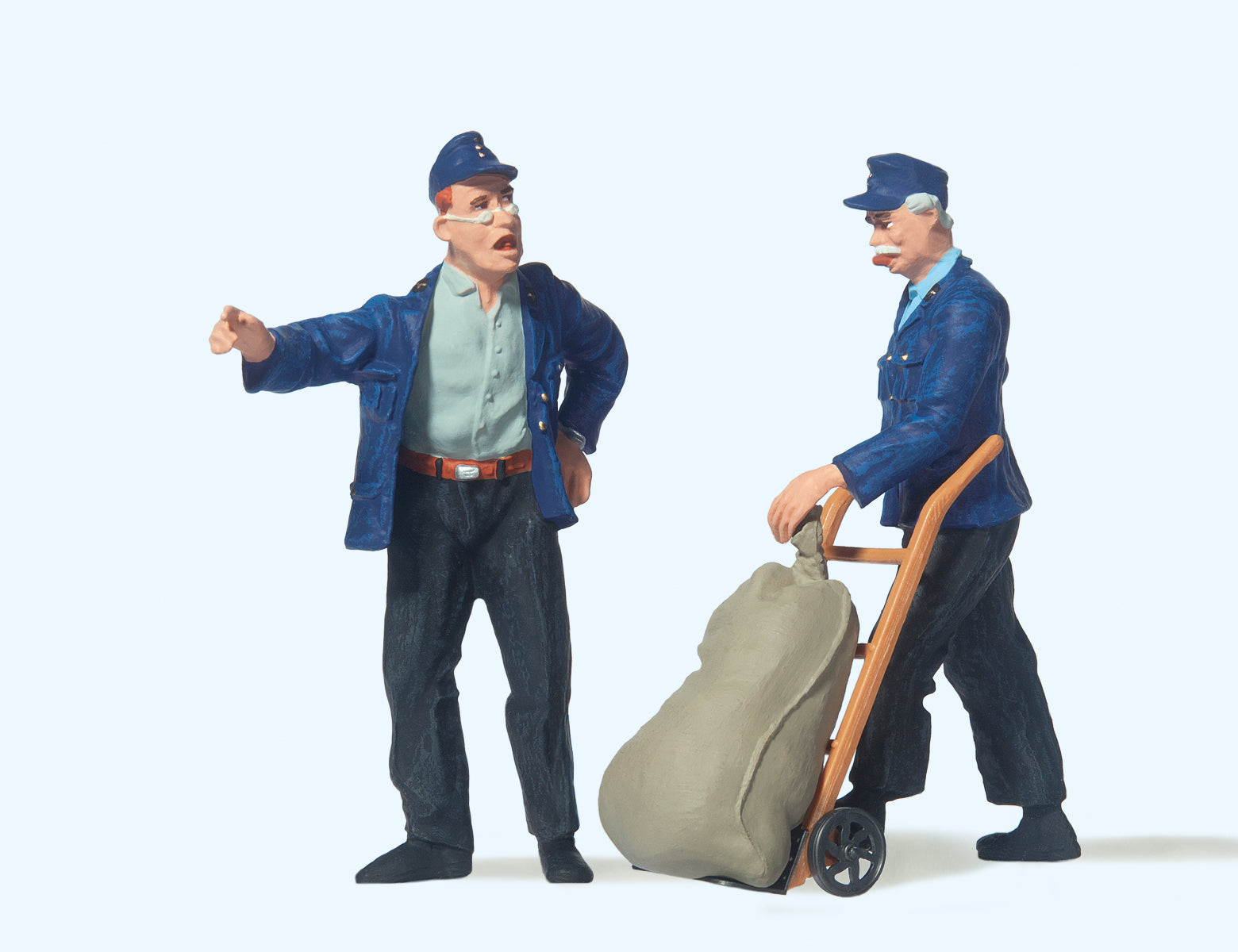 Preiser Delivery Men with Barrow (2) Figure Set PR45098