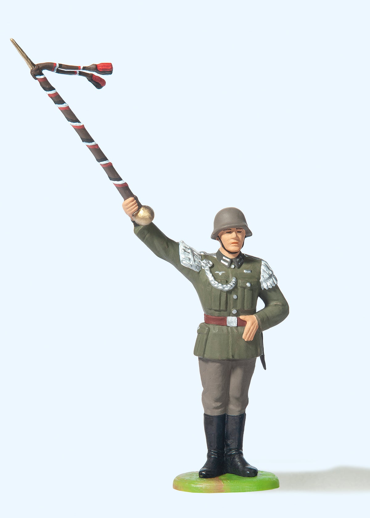 Preiser German Reich 1939-45 Drum Major Standing Figure PR56031