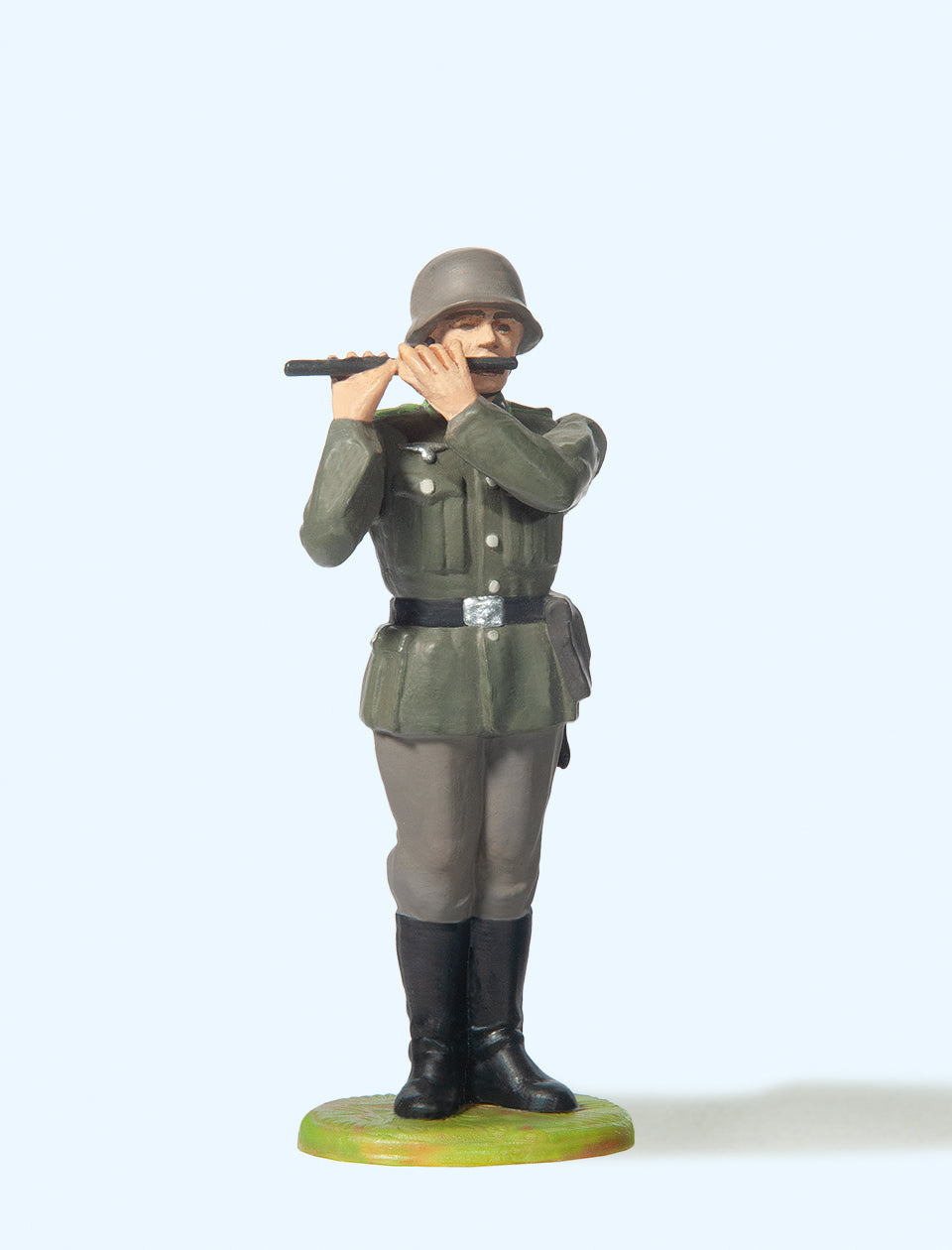Preiser German Reich 1939-45 Flute Player Standing Figure PR56038