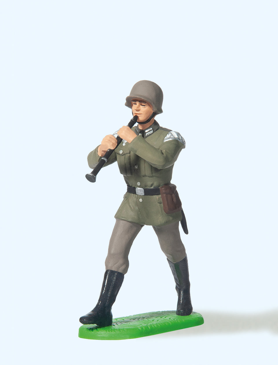 Preiser German Reich 1939-45 Clarinet Player Marching Figure PR56086