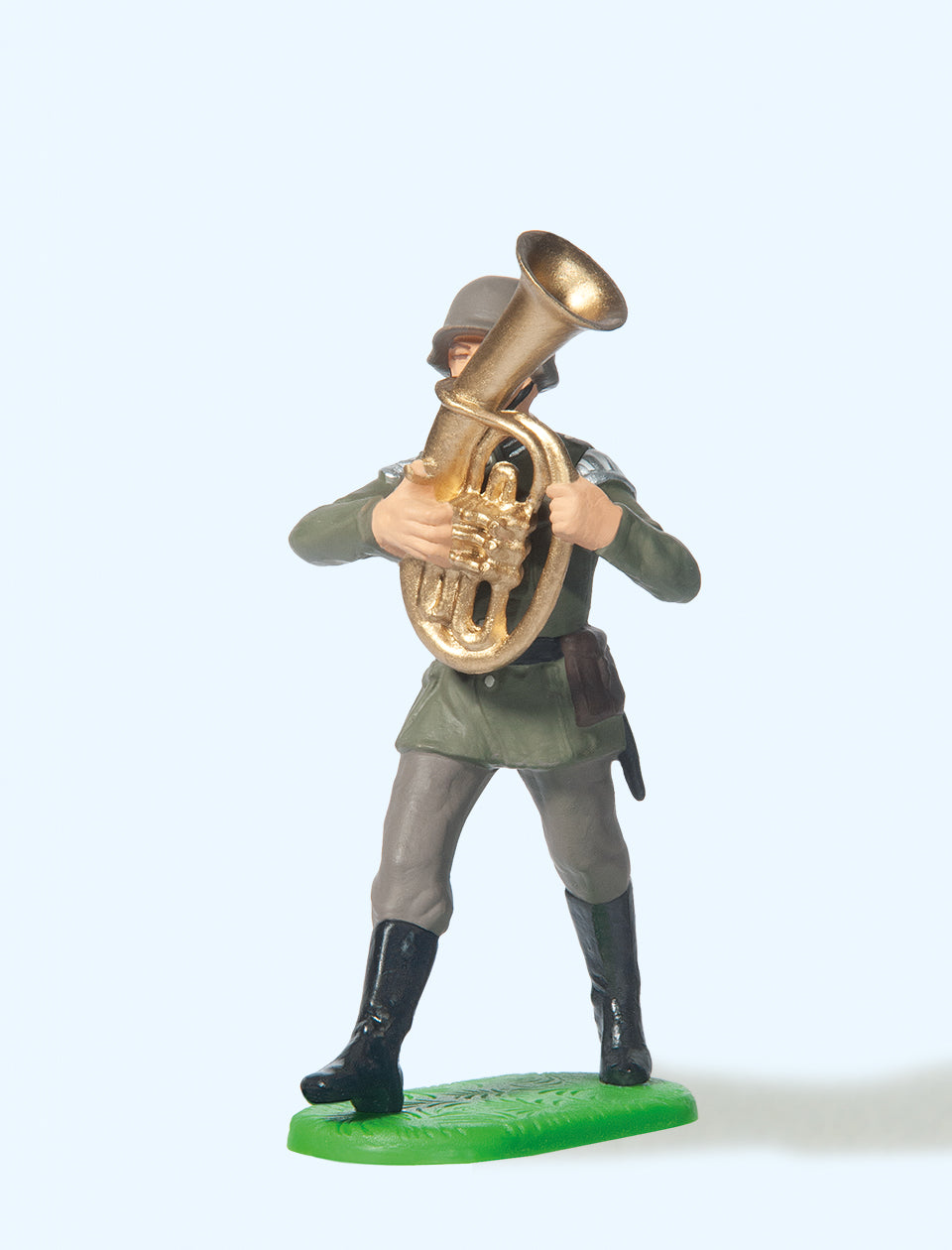Preiser German Reich 1939-45 Horn Player Marching Figure PR56093