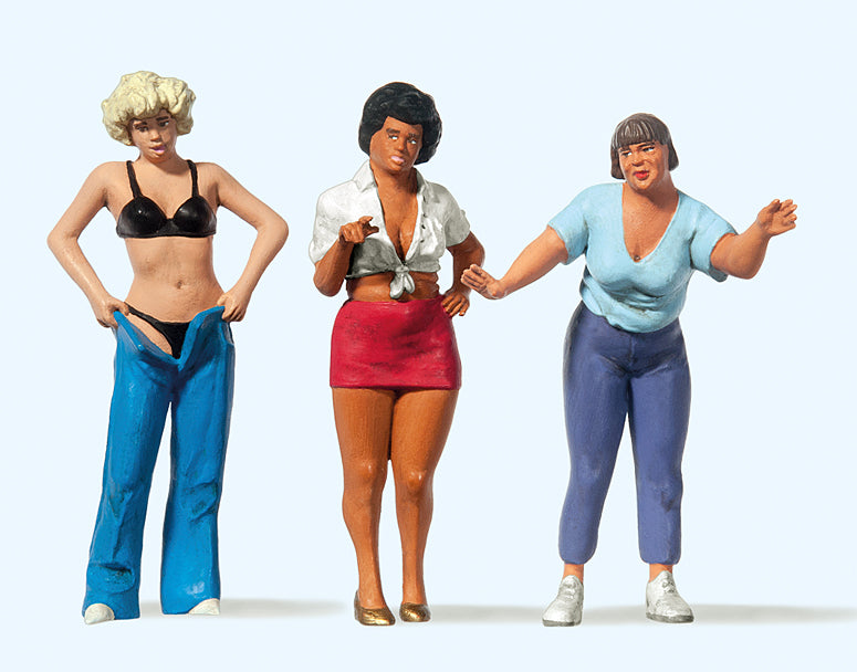 Preiser Women at the Campsite (3) Figure Set PR63097