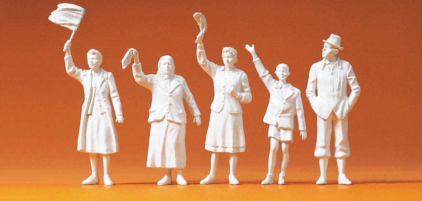 Preiser Civilians Waving at the Roadside (5) Kit PR64002