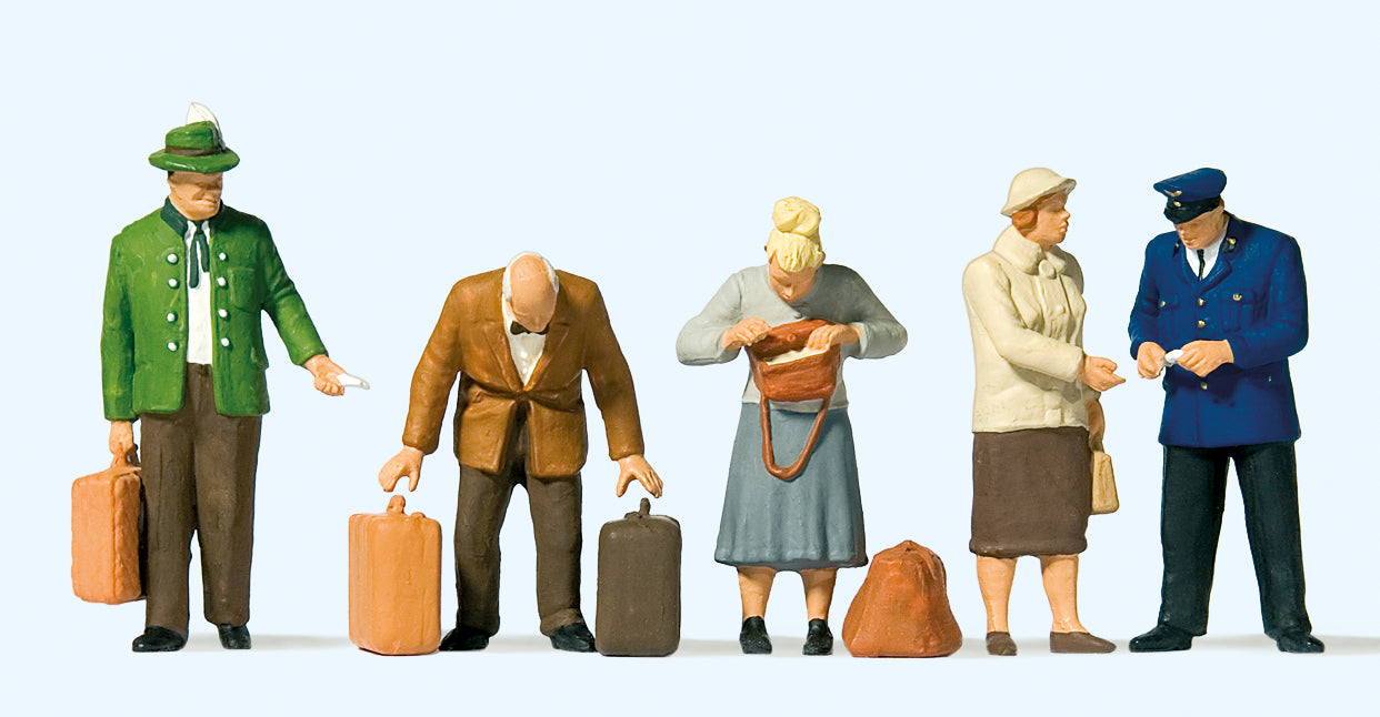 Preiser At the Ticket Gate (5) Figure Set PR65369