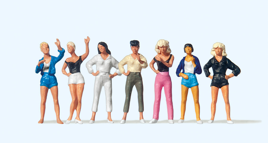 Preiser Young Women (7) Exclusive Figure Set PR72403