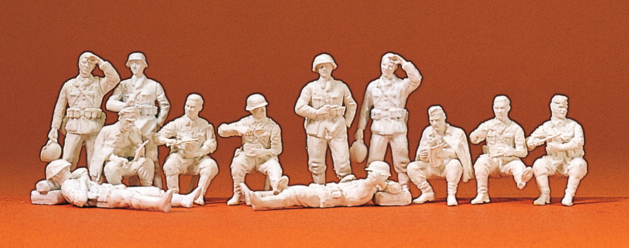 Preiser German Reich 1939-45 Resting Infantry (12) Kit PR72505