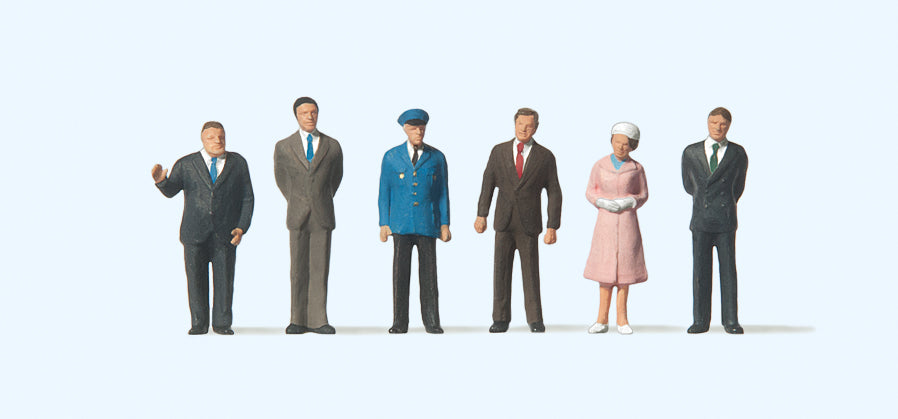 Preiser Passers By (6) Figure Set PR74005