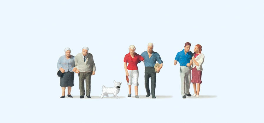 Preiser Couples and Dog Figure Set PR75042