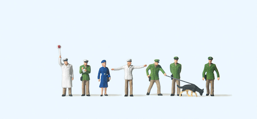 Preiser Police (7) and Dog Figure Set PR79031