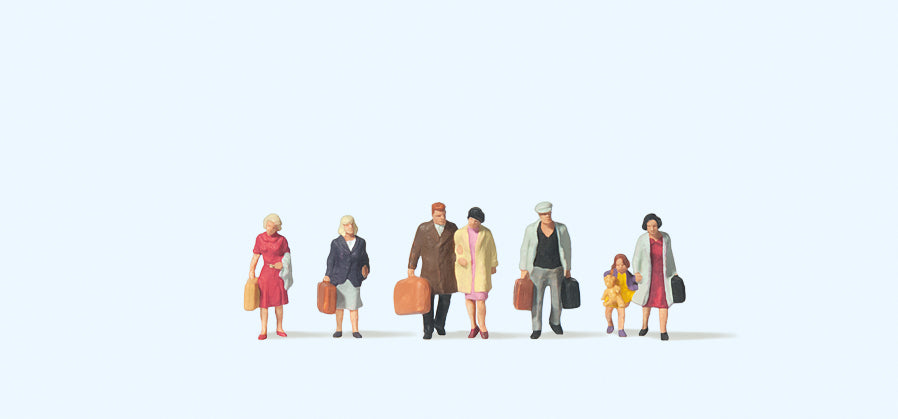 Preiser Travellers Walking (7) Figure Set PR79188