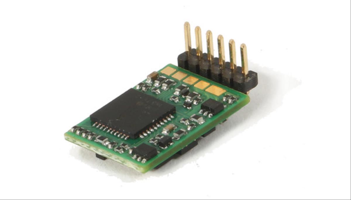 Roco Digital 6 Pin Decoder with Angled Pins RC10887