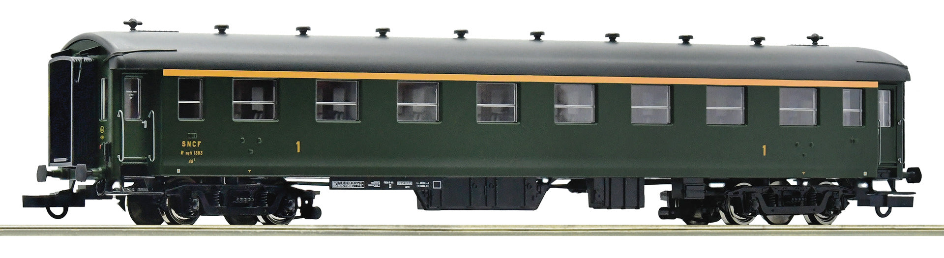 Roco SNCF AB 1st Class Express Coach IV RC6200004