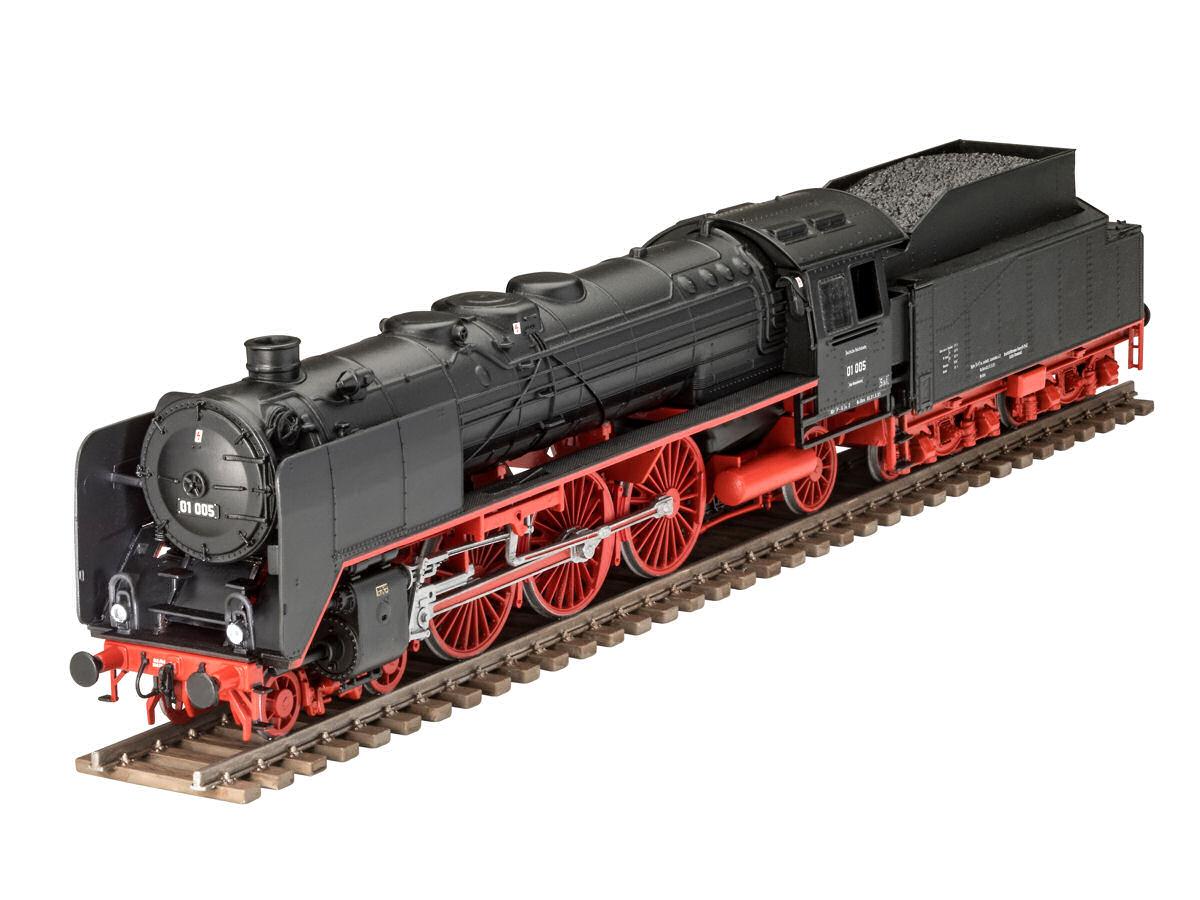 Revell German BR01 Locomotive with T32 Tender (1:87 Scale) RL02172 - Commercial Vehicle Kits