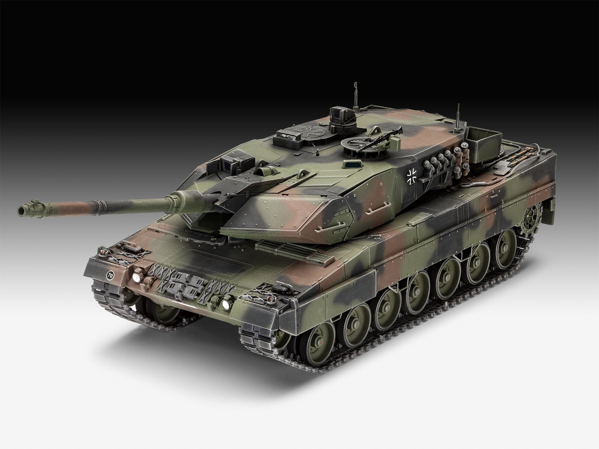 Revell German Leopard 2A6/A6NL (1:35 Scale) RL03281