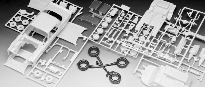 Revell 1/24 Billy's Chevrolet Camaro Z/28: Stranger Things (NEW PARTS) # 07728