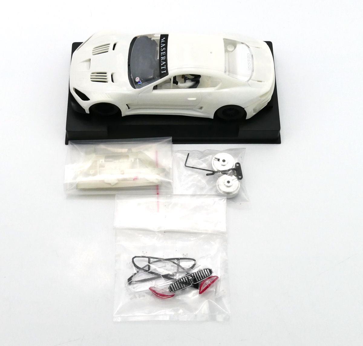 Slot It Maserati MC GT3 White Kit Pre-Painted with Parts SICA43Z