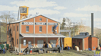 Walthers Cornerstone Golden Valley Canning Company Main Building Kit WH933-3018