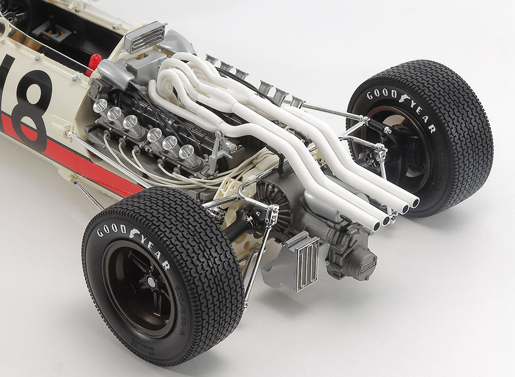 Tamiya 12032 Honda RA273 1967 F1 Car with Photo-Etched Parts 1:12 Model Kit