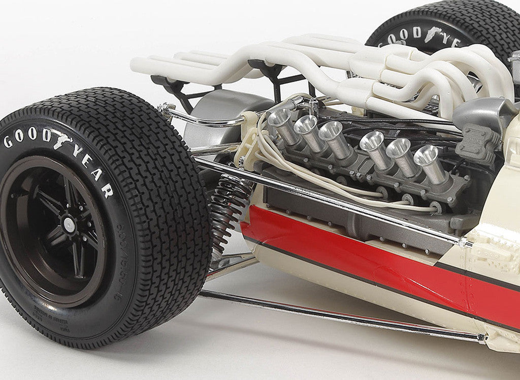 Tamiya 12032 Honda RA273 1967 F1 Car with Photo-Etched Parts 1:12 Model Kit