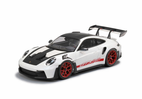 Tamiya 1/24 Porsche 911 GT3 RS (992)