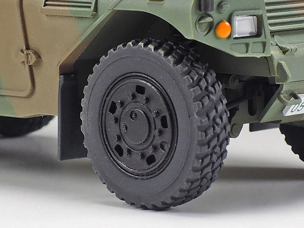 Tamiya Jgsdf Light Armored Vehicle - 32590