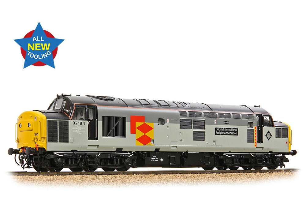 Branchline Class 37/0 Centre Headcode 37194 'British Int. Freight Assoc.' BR Rf 35-307