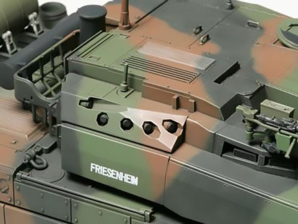 Tamiya French Main Battle Tank - Leclerc Series 2