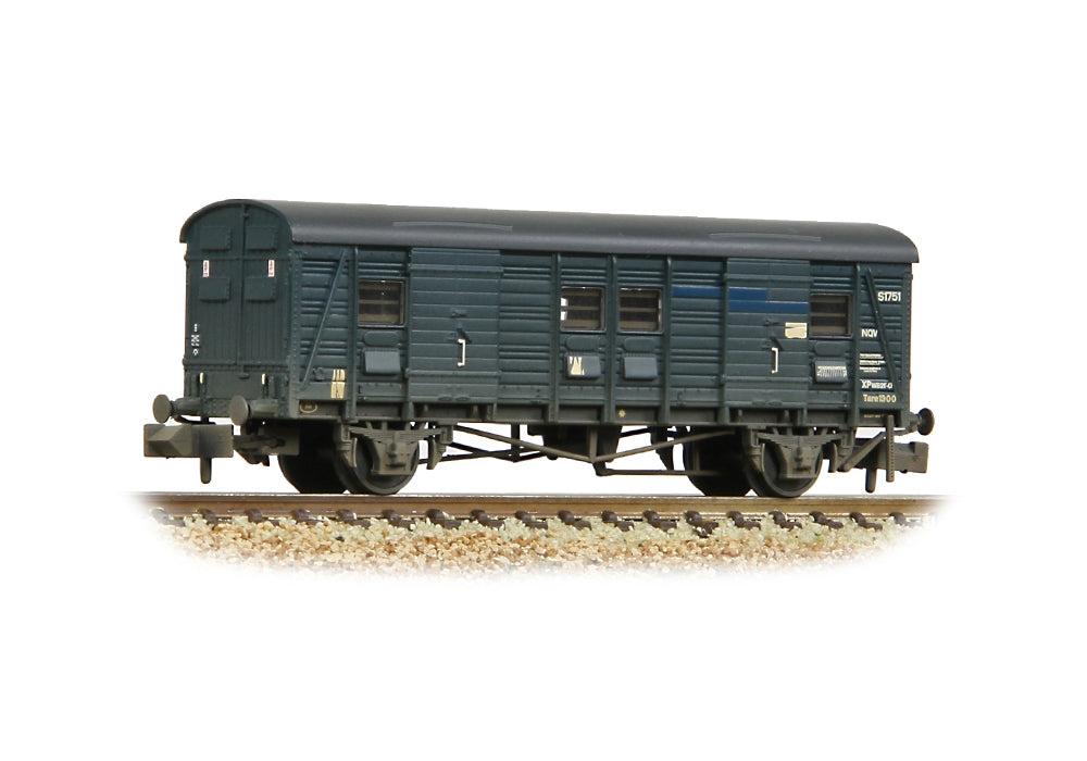 Graham Farish SR Nqv (Ex-CCT) Covered Carriage Truck BR Blue [W] 374-420