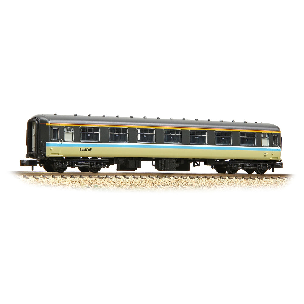 Graham Farish BR Mk2a FK First Corridor BR Scotrail 374-955