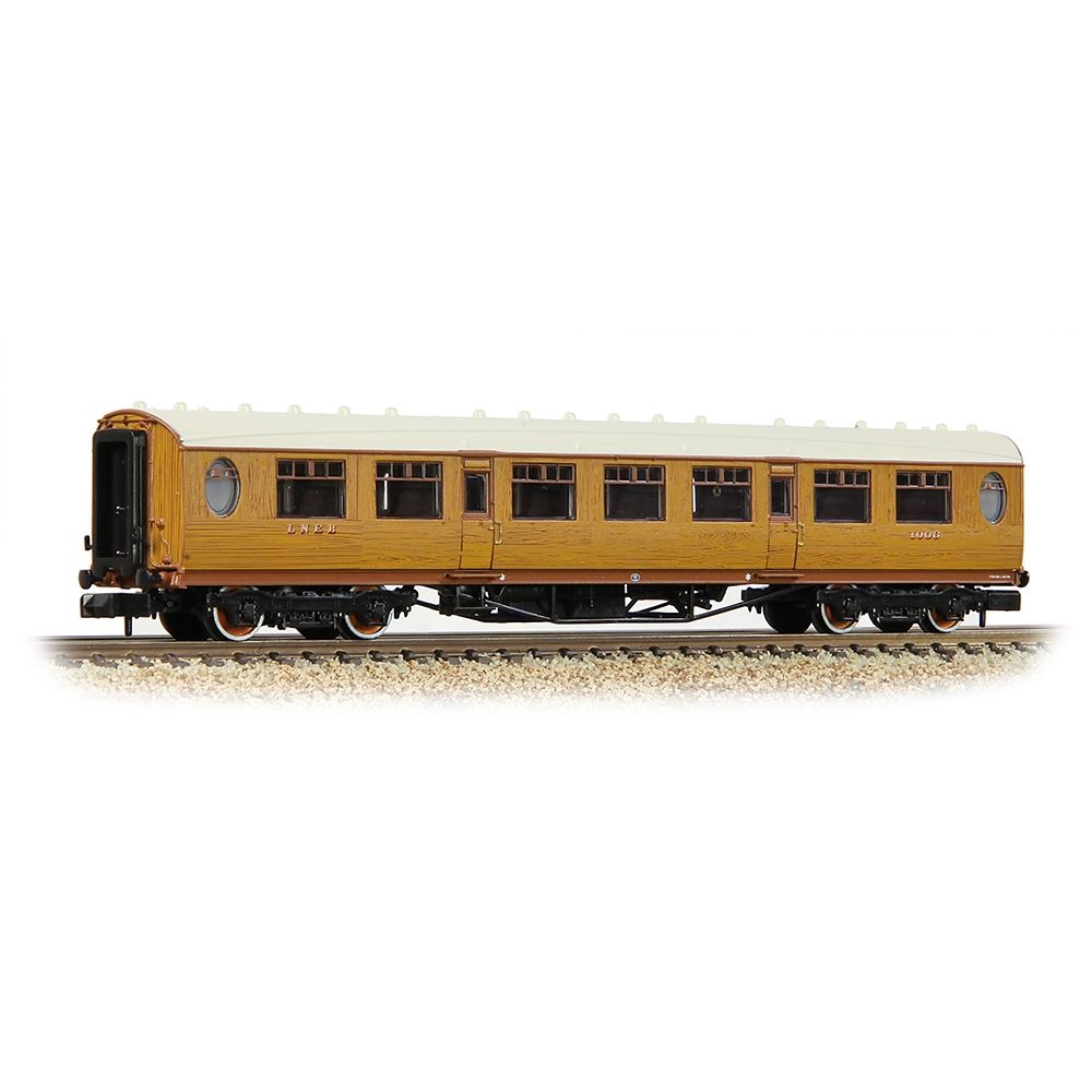 Graham Farish LNER Thompson Third Corridor LNER Teak Effect 376-250A