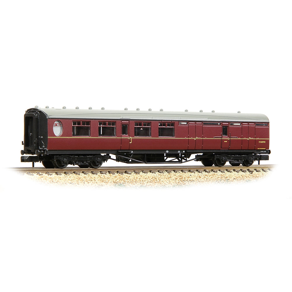 Graham Farish LNER Thompson Brake Second Corridor BR Maroon 376-277A