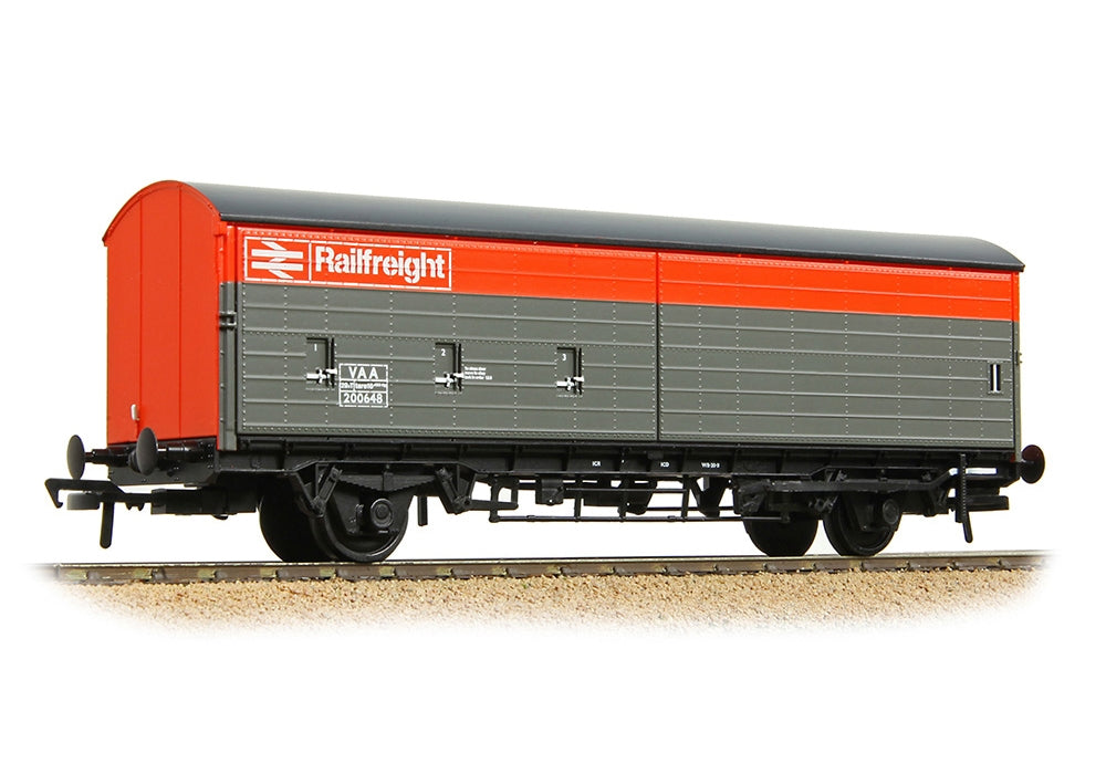 Branchline BR Vaa Van BR Railfreight Red & Grey 38-128A