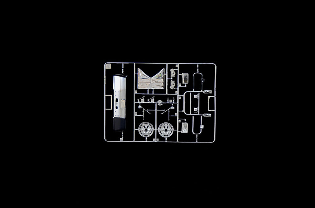 Italeri Freightliner Fld 120 Special 3925