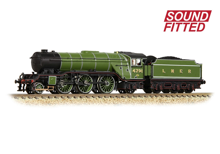 Graham Farish LNER V2 4791 LNER Lined Green (Original) 372-610SF