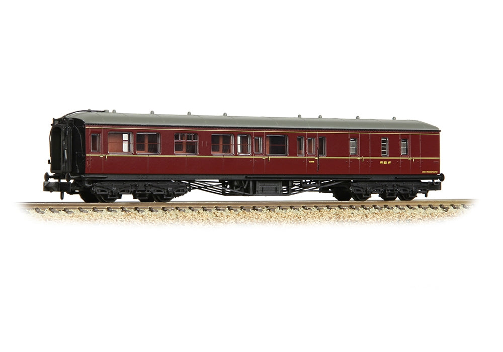 Graham Farish GWR Hawksworth Brake Second Corridor BR Maroon 374-512A