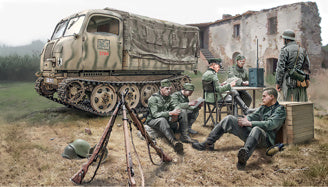 STEYR RSO/01 WITH GERM. SOLDIERS