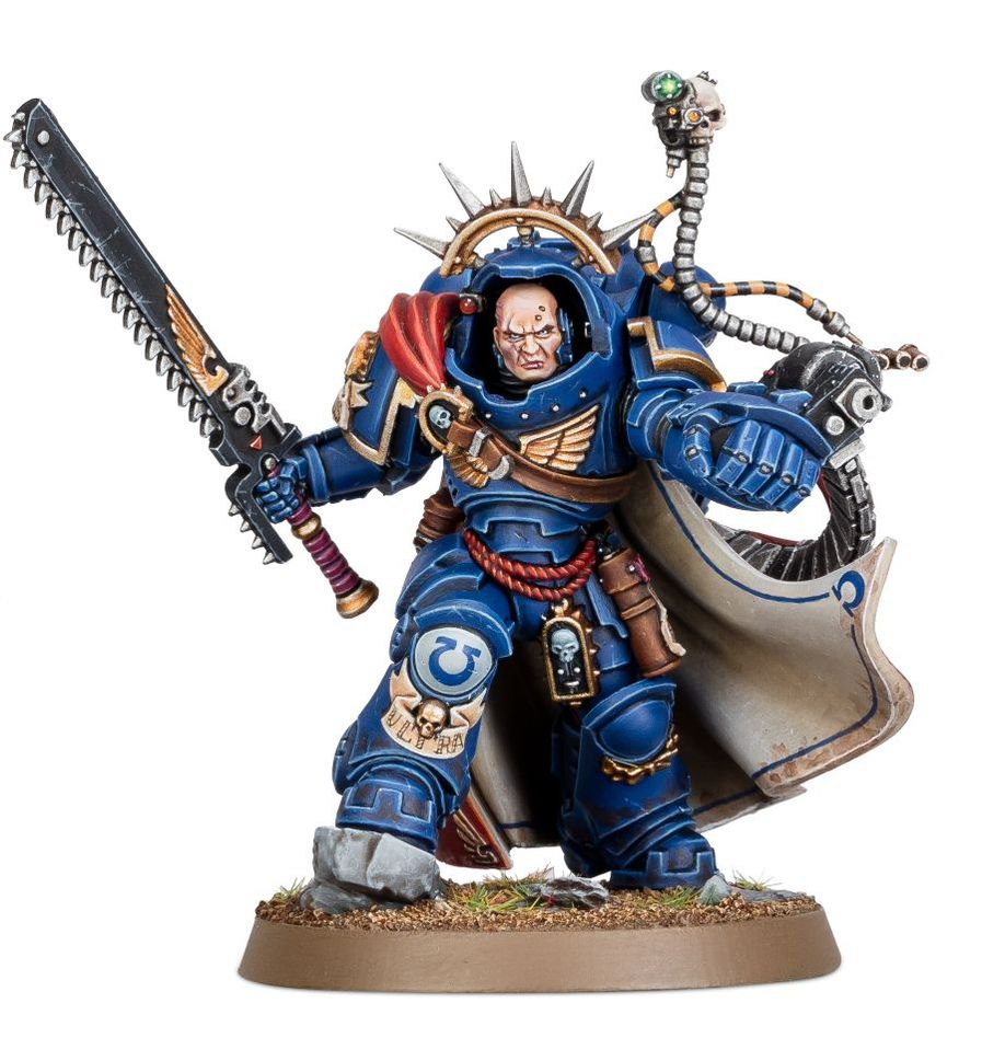 Warhammer 40K: Space Marines Captain in Gravis Armour – Lead with Unyielding Might!