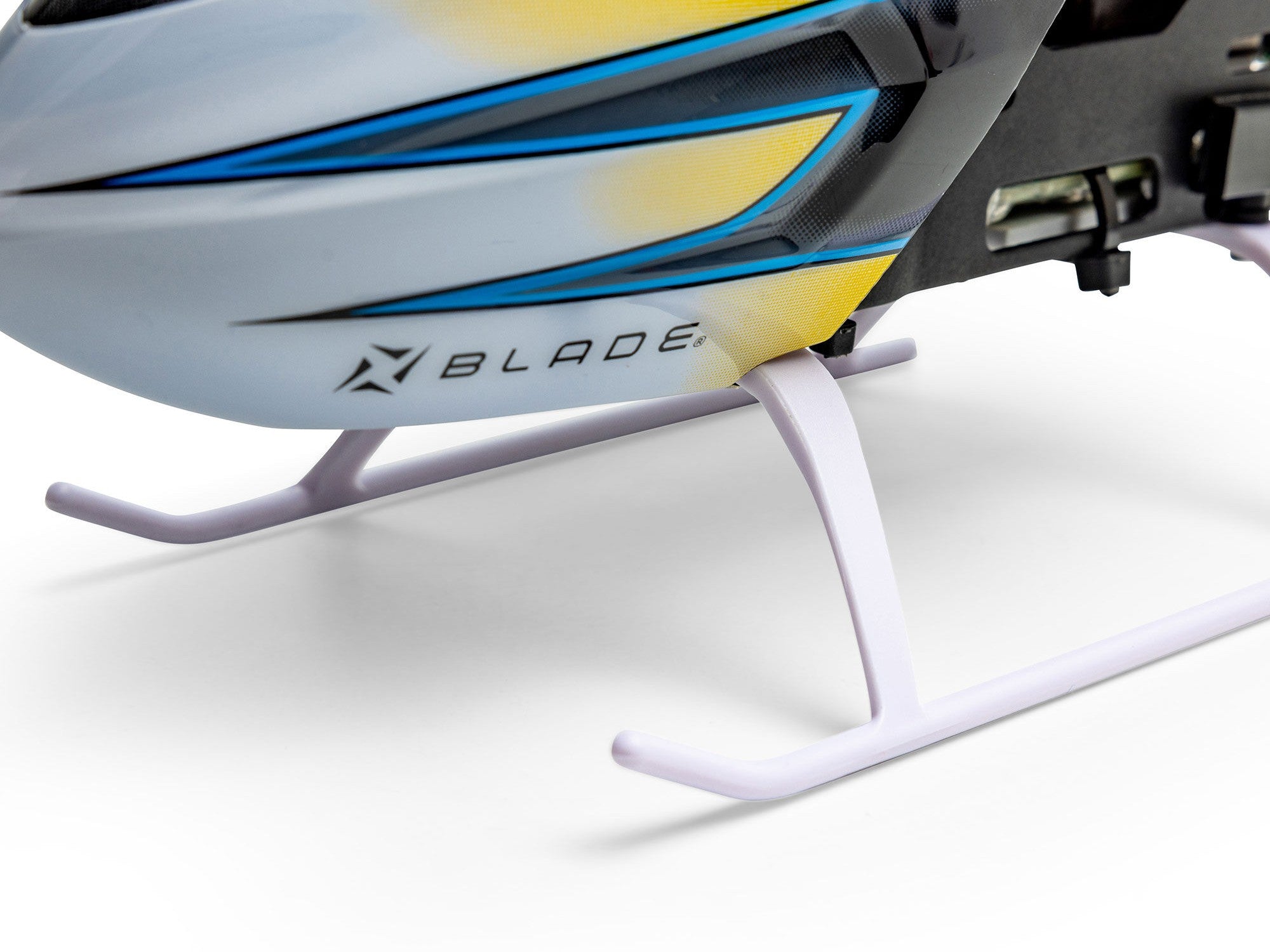 Blade Revolution 235 CP BNF Basic with SAFE
