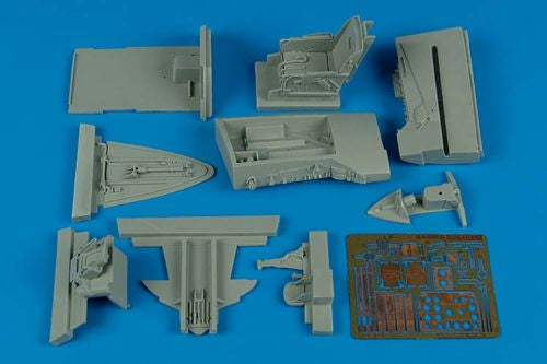 North-American F-86F Sabre cockpit set (designed to be used with Italeri, Kinetic Model and Wolfpack kits) [F-86F-30 F-86F-40)
