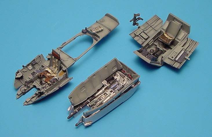 Messerschmitt Me-410A-1 gun bay and cockpit set (designed to be used with Monogram kits) (Aires sold out September 2024)